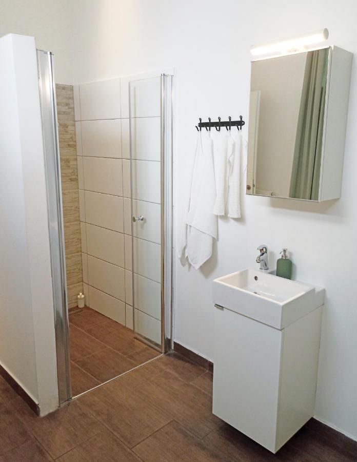 3 Bedrooms With Ensuite Bathrooms Wenen Buitenkant foto